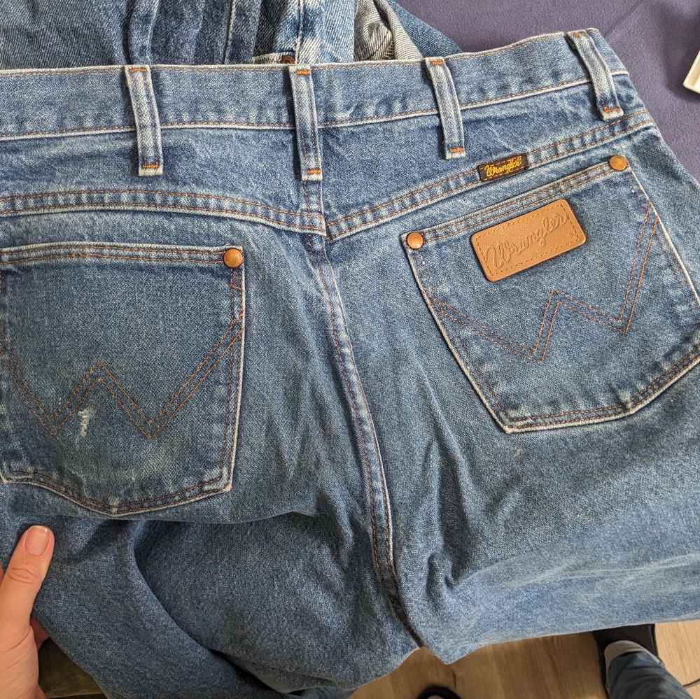 Wrangler 32 x 34 jeans